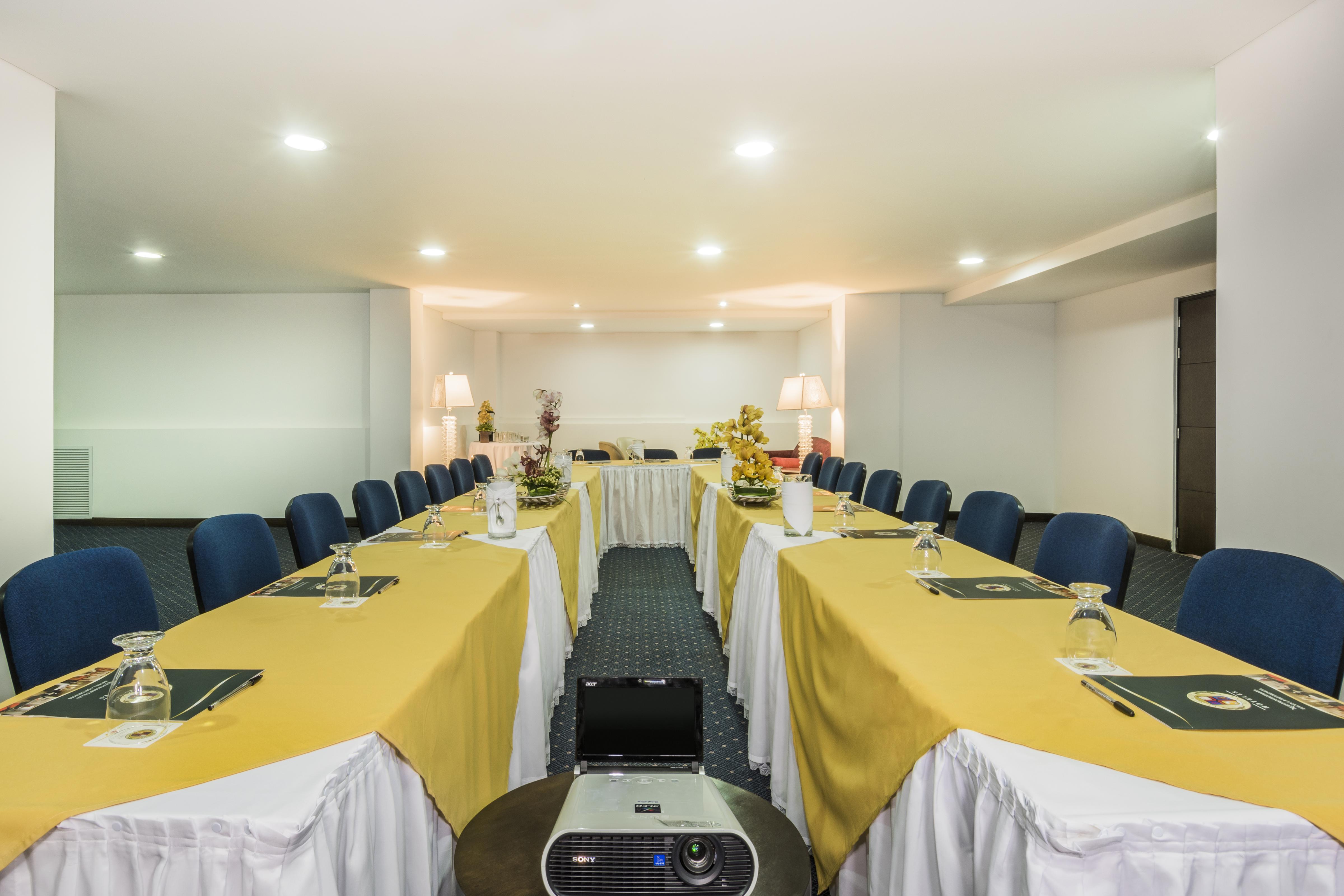Hotel Egina Medellín Kültér fotó